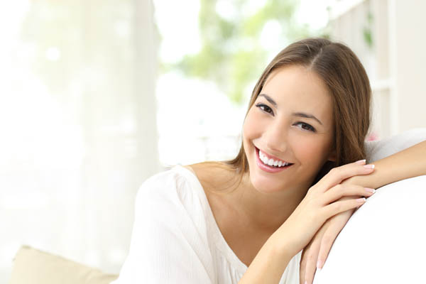 Reasons A Cosmetic Dentist Can Benefit Your Smile
